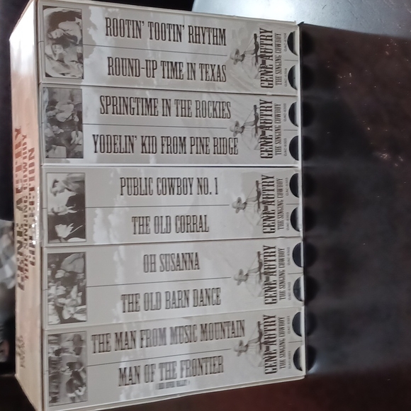 ,GENE AUTRY  THE SINGING  COWBOY 10 VHS VIDEO PACK - Picture 6 of 7